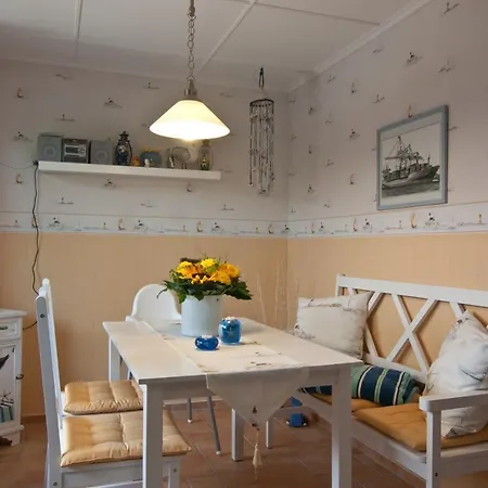 Ferienhaus Blaues Haus an der Wohlenberger Wiek Gramkow