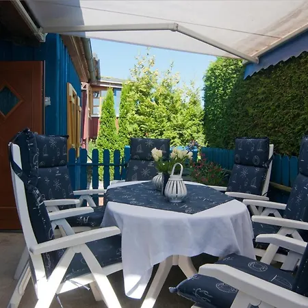 Blaues Haus an der Wohlenberger Wiek Gramkow